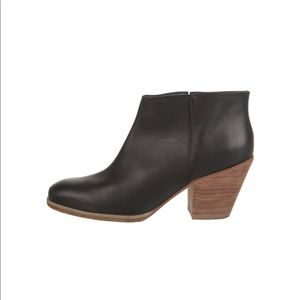 Rachel Comey Black Leather and Wood Booties Size 8